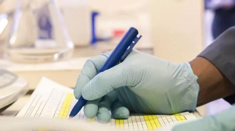 صفاقس: مصالح المراقبة الصحية تتلف 2206 كلغ من المواد والمنتوجات الغذائية الفاسدة وتتخذ إجراءات ردعية صفاقس: مصالح المراقبة الصحية تتلف 2206 كلغ من المواد والمنتوجات الغذائية الفاسدة وتتخذ إجراءات ردعية