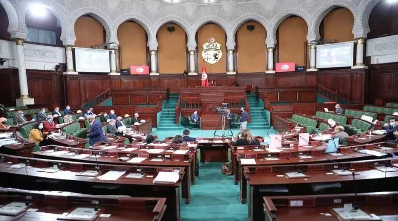 النواب يعبرون عن مساندتهم المطلقة للمهندسين التونسيين مطالبين الحكومة بالتفاعل الإيجابي مع مطالبهم النواب يعبرون عن مساندتهم المطلقة للمهندسين التونسيين مطالبين الحكومة بالتفاعل الإيجابي مع مطالبهم