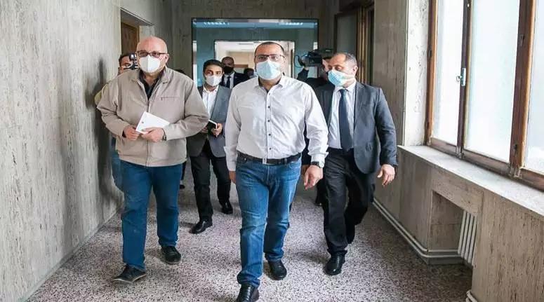 المشيشي من مركز العمليات الصحية الاستراتيجية: لا يجب ان ينقص الاوكسيجين عن أي مريض والدولة ستسخر كل الامكانيات لذلك المشيشي من مركز العمليات الصحية الاستراتيجية: لا يجب ان ينقص الاوكسيجين عن أي مريض والدولة ستسخر كل الامكانيات لذلك