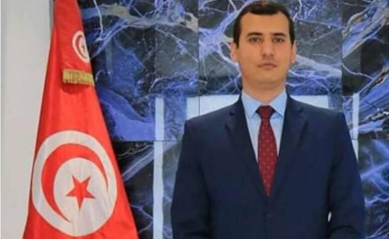 المستشار الاقتصادي لرئيس الحكومة: حكومة المشيشي لن تقوم برفع الدعم عن بعض المواد الاستهلاكية وانما ستعمل على اعادة توجيهه المستشار الاقتصادي لرئيس الحكومة: حكومة المشيشي لن تقوم برفع الدعم عن بعض المواد الاستهلاكية وانما ستعمل على اعادة توجيهه