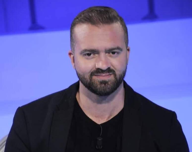 زكرياء بوقيرة: اذا تواصل الوضع على ما هو عليه، يمكن أن نصل الي 200 وفاة يوميا بكورونا مع نهاية جويلية زكرياء بوقيرة: اذا تواصل الوضع على ما هو عليه، يمكن أن نصل الي 200 وفاة يوميا بكورونا مع نهاية جويلية