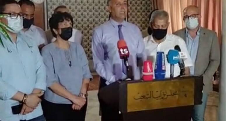 الكتلة الديمقراطية تحتجّ على رفض المشيشي حضور جلسات المساءلة بالبرلمان وتقرّر مقاطعة مشاريع القوانين الواردة من الحكومة الكتلة الديمقراطية تحتجّ على رفض المشيشي حضور جلسات المساءلة بالبرلمان وتقرّر مقاطعة مشاريع القوانين الواردة من الحكومة