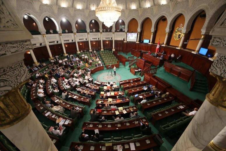 الجلسة العامة للبرلمان تصوت على عدم مناقشة مشروع قانون أساسي لضبط مقاييس تقسيم الدوائر الانتخابية وعدد مقاعدها الجلسة العامة للبرلمان تصوت على عدم مناقشة مشروع قانون أساسي لضبط مقاييس تقسيم الدوائر الانتخابية وعدد مقاعدها