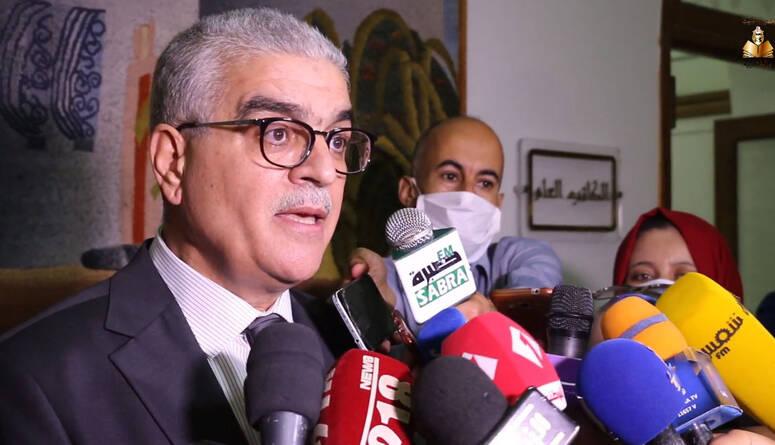 السلاوتي: تم تخصيص قاعات عزل في جميع مراكز الامتحانات تحسبا لحالات الاشتباه أو الإصابة بكورونا في صفوف المتناظرين السلاوتي: تم تخصيص قاعات عزل في جميع مراكز الامتحانات تحسبا لحالات الاشتباه أو الإصابة بكورونا في صفوف المتناظرين