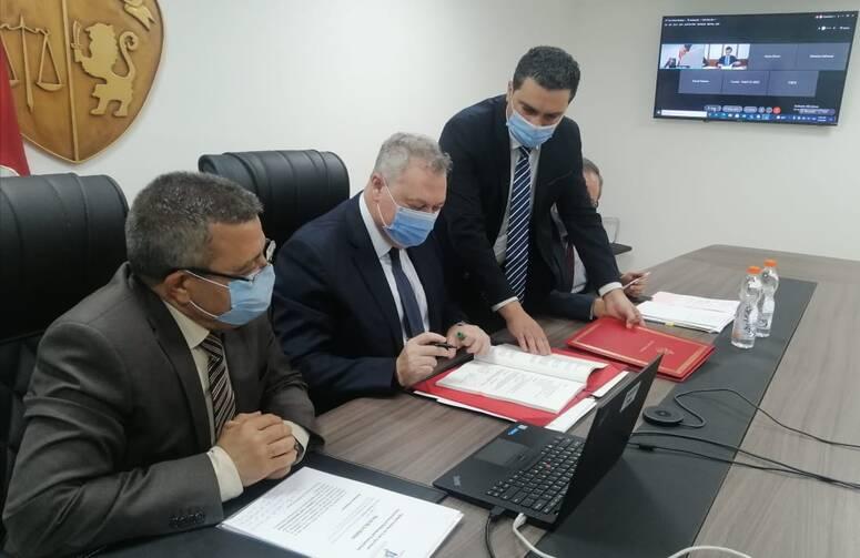 تونس-كوريا الجنوبية: التوقيع على اتفاقية تمويل لفائدة مشروع منظومة التصرف في المعلومات العقارية للبلاد التونسية تونس-كوريا الجنوبية: التوقيع على اتفاقية تمويل لفائدة مشروع منظومة التصرف في المعلومات العقارية للبلاد التونسية