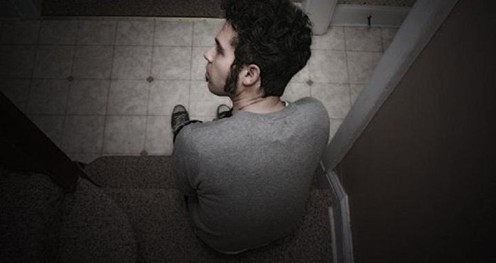 طبيب نفسي: الاكتئاب له فوائد وهناك نوعين أحدهما طبيب نفسي: الاكتئاب له فوائد وهناك نوعين أحدهما