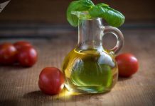 دراسة: تناول الطماطم مع زيت الزيتون له أثر عظيم على قلب الإنسان دراسة: تناول الطماطم مع زيت الزيتون له أثر عظيم على قلب الإنسان