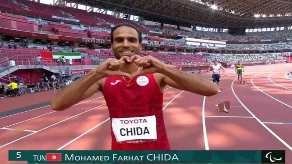 محمد فرحات شيدة يفوز بالميدالية الفضية في سباق 400 متر محمد فرحات شيدة يفوز بالميدالية الفضية في سباق 400 متر