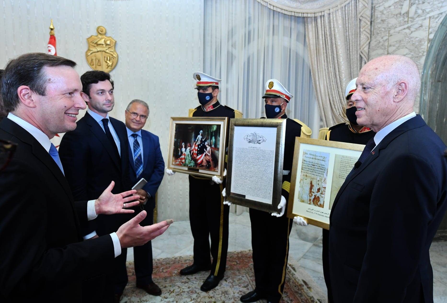 السيناتور السيناتور