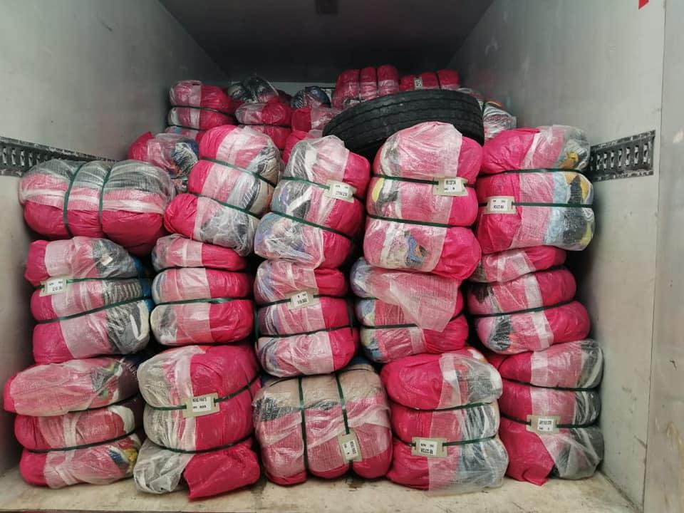 الديوانة تحجز بضائع مهربة بقيمة 250 ألف دينار بكل من الرقاب وصفاقس وتطاوين الديوانة تحجز بضائع مهربة بقيمة 250 ألف دينار بكل من الرقاب وصفاقس وتطاوين