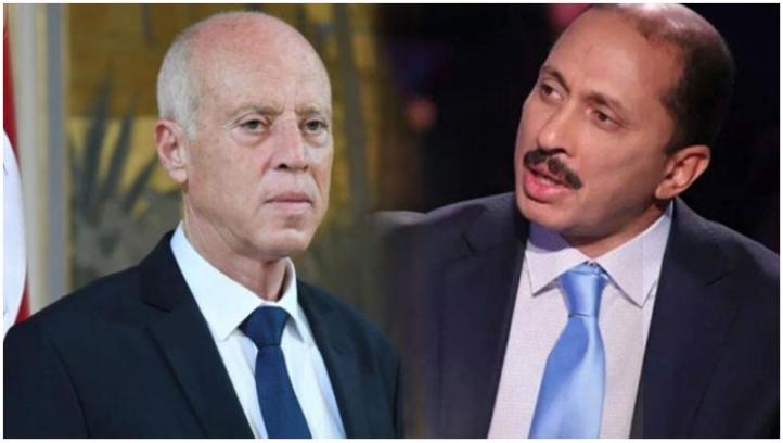 محمد عبو لقيس سعيد: لا تغترّ بمن يصفّقون لك فقد صفّقوا لبن علي والنهضة واذا فشلت في مقاومة الفساد لا توهم التونسيين بأن المشكلة هي الدستور محمد عبو لقيس سعيد: لا تغترّ بمن يصفّقون لك فقد صفّقوا لبن علي والنهضة واذا فشلت في مقاومة الفساد لا توهم التونسيين بأن المشكلة هي الدستور