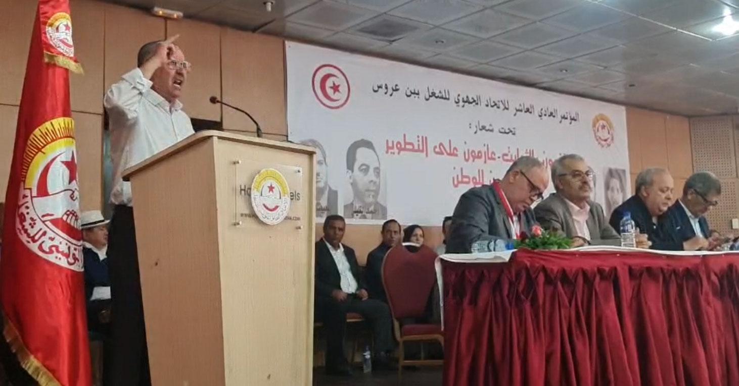 الطبوبي: نحن لا نعبد الاشخاص ولا نعطي لأحد صكّا على بياض وما نخدموش في لجان شعبية وما نقبلوهاش والّي شادد علينا السماء يسيّبها خلي تطيح الطبوبي: نحن لا نعبد الاشخاص ولا نعطي لأحد صكّا على بياض وما نخدموش في لجان شعبية وما نقبلوهاش والّي شادد علينا السماء يسيّبها خلي تطيح