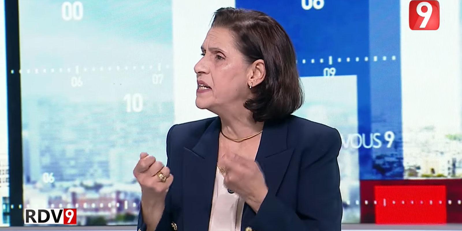 روضة العبيدي: وقت عندك ملف مليان يلزم يتعهد به القضاء، ما نقعدوش نستناو حتى تجي كاميرا قدامي ونحط الملفات روضة العبيدي: وقت عندك ملف مليان يلزم يتعهد به القضاء، ما نقعدوش نستناو حتى تجي كاميرا قدامي ونحط الملفات