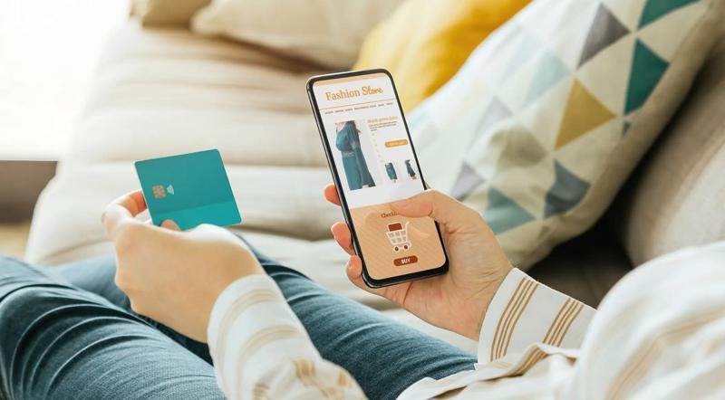 ابتكار تقنية لتجربة الثياب عند التسوق الإلكتروني