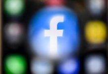 غرامة بريطانية بأكثر من مليوني دولار على “فيسبوك” غرامة بريطانية بأكثر من مليوني دولار على "فيسبوك"