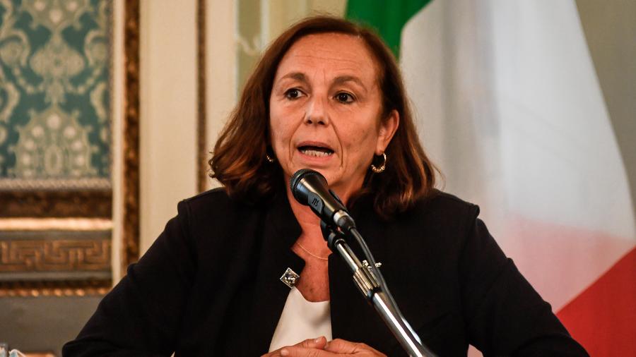 وزيرة الداخلية الايطالية: انخفاض بـ 27% في عدد المهاجرين غير الشرعيين من تونس وزيرة الداخلية الايطالية: انخفاض بـ 27% في عدد المهاجرين غير الشرعيين من تونس