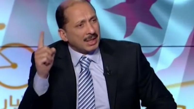 محمد عبو: ما قام به سعيّد يوم أمس إعلان رسمي لكل العالم انه نظام انقلابي يريد توريط المؤسسة العسكرية محمد عبو: ما قام به سعيّد يوم أمس إعلان رسمي لكل العالم انه نظام انقلابي يريد توريط المؤسسة العسكرية