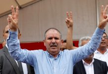 هل يُفاقم تذبذب مواقف اتحاد الشغل من أزمة تونس السياسية هل يفاقم تذبذب مواقف اتحاد الشغل من أزمة تونس السياسية