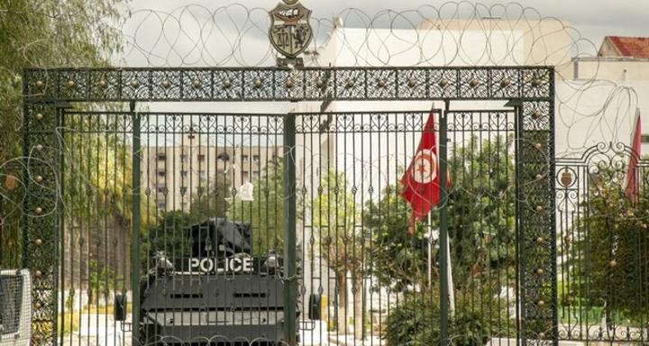 أحزاب ومنظمات يعتبرون أن حل البرلمان إجراء حتمي جنب البلاد العنف والفوضى أحزاب ومنظمات يعتبرون أن حل البرلمان إجراء حتمي جنب البلاد العنف والفوضى