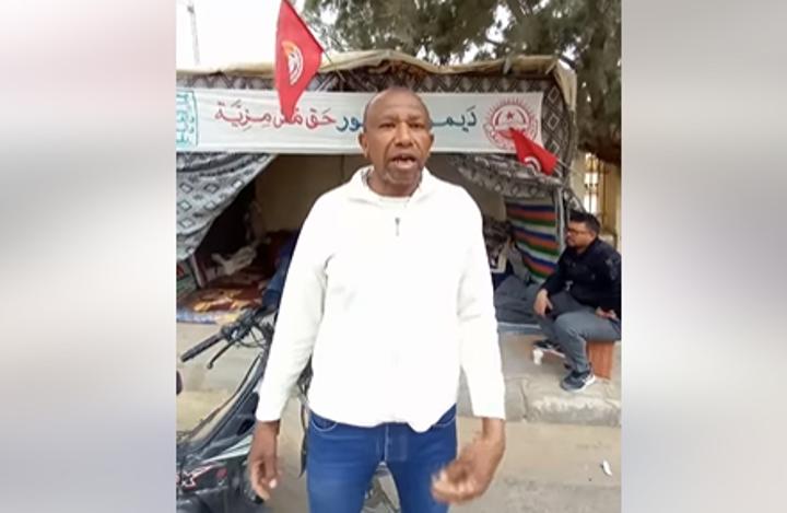 قبلي: عملة شركة البستنة يغلقون مقرات 5 معتمديات من أصل 7 للمطالبة بتسوية الوضعية المالية للشركة قبلي: عملة شركة البستنة يغلقون مقرات 5 معتمديات من أصل 7 للمطالبة بتسوية الوضعية المالية للشركة