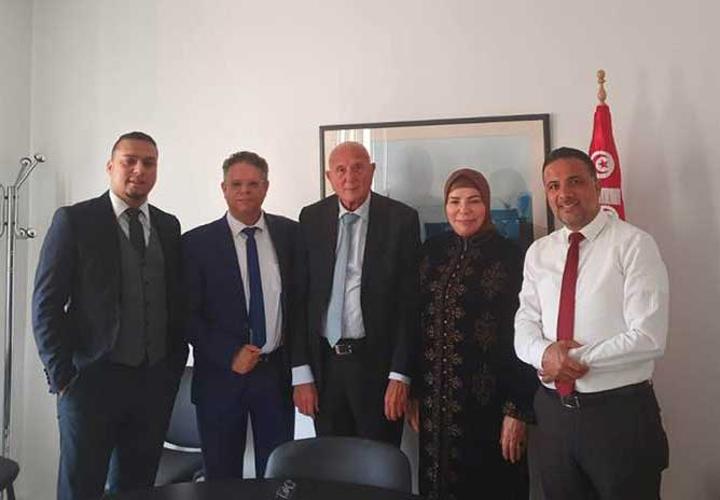 نجيب الشابي يلتقي وفدا عن ائتلاف الكرامة لبحث ملف جبهة الخلاص الوطني نجيب الشابي يلتقي وفدا عن ائتلاف الكرامة لبحث ملف جبهة الخلاص الوطني