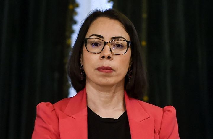 نادية عكاشة: 'لست معنية بأي منصب سياسي أو وظيفة.. ولا علاقة لي بهذه الصفحات نادية عكاشة: 'لست معنية بأي منصب سياسي أو وظيفة.. ولا علاقة لي بهذه الصفحات