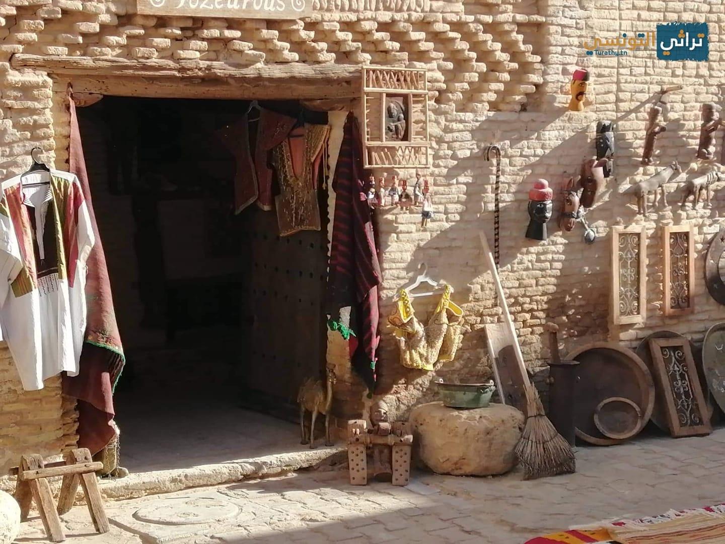 توزر: الندوة العلمية حول ملف ادراج آجر الجريد المعارف والمهارات والممارسات على القائمة التمثيلية للتراث الثقافي اللامادي للإنسانية خطوة أولى في سياق ادراج هذه الثقافة المعمارية كتراث عالمي توزر: الندوة العلمية حول ملف ادراج آجر الجريد المعارف والمهارات والممارسات على القائمة التمثيلية للتراث الثقافي اللامادي للإنسانية خطوة أولى في سياق ادراج هذه الثقافة المعمارية كتراث عالمي