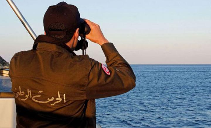 إحباط 12 عملية هجرة غير نظامية والقبض على 222 مهاجرا (الناطق باسم الحرس) إحباط 12 عملية هجرة غير نظامية والقبض على 222 مهاجرا (الناطق باسم الحرس)