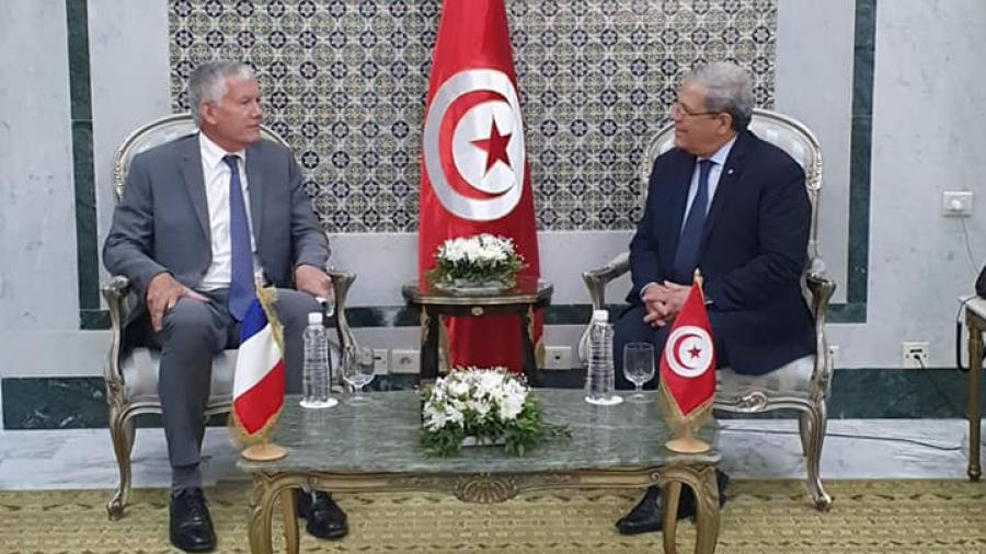 الجرندي يؤكد لسفير فرنسا استعداد تونس لاحتضان القمة الفرنكوفونية الجرندي يؤكد لسفير فرنسا استعداد تونس لاحتضان القمة الفرنكوفونية