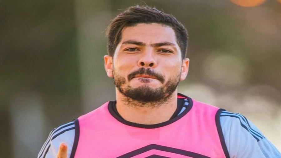 الملعب التونسي يتعاقد مع وسام بوسنينة الملعب التونسي يتعاقد مع وسام بوسنينة