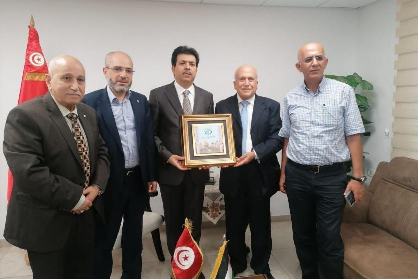 اجتماع يبحث توطيد العلاقات بين فلسطين وتونس لتأسيس مجلس اعمال مشترك اجتماع يبحث توطيد العلاقات بين فلسطين وتونس لتأسيس مجلس اعمال مشترك