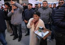 أزمة مالية تهدد صناعة السجائر في تونس أزمة مالية تهدد صناعة السجائر في تونس