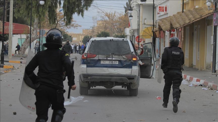 مقتل 3 مسلحين في القصرين مقتل 3 مسلحين في القصرين