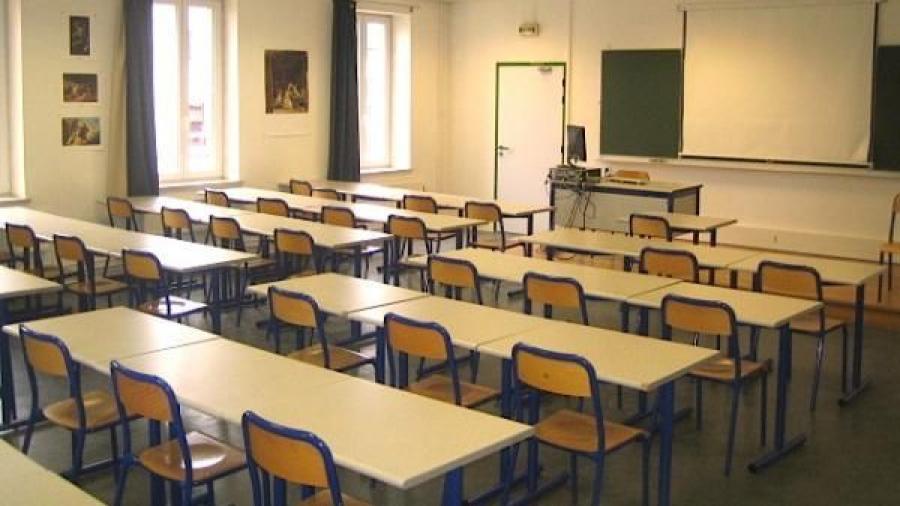 سوسة: نقص في المدرسين وأعوان ديوان الخدمات الجامعية.. وتلويح بالمقاطعة سوسة: نقص في المدرسين وأعوان ديوان الخدمات الجامعية.. وتلويح بالمقاطعة