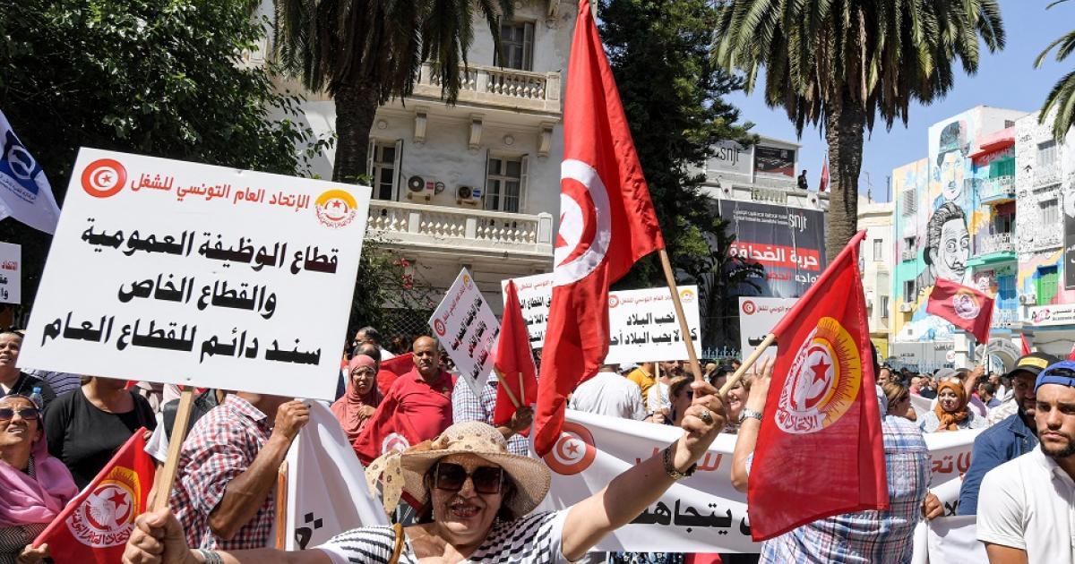 خصخصة الشركات العامة صداع مؤلم للحكومات التونسية
