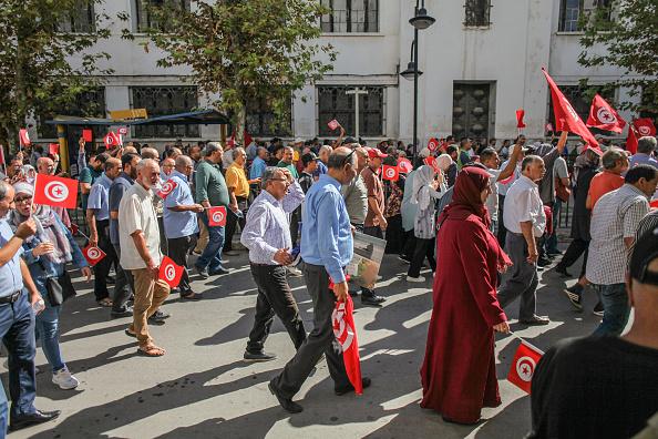 سياسيون تونسيون عن البرلمان القادم؛ مكتب ملحق برئاسة الجمهورية