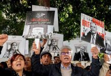 المعتقلون السياسيون يحتجون ويقررون عدم الخروج من غرفهم المعتقلون السياسيون يحتجون ويقررون عدم الخروج من غرفهم