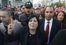 حزب تونسي يتهم نقيب الصحافيين بالعمل مع جماعة الإخوان ويطالبه بالاستقالة حزب تونسي يتهم نقيب الصحافيين بالعمل مع جماعة الإخوان ويطالبه بالاستقالة