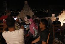 تونسيات “شبه مدمنات” على نوادي الغناء تونسيات "شبه مدمنات" على نوادي الغناء