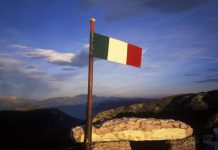 اتهام حراس سجن بتعذيب تونسي في إيطاليا اتهام حراس سجن بتعذيب تونسي في إيطاليا