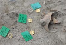 “معبد التوفاة” في تونس.. عملات مكتشفة من الحضارة القرطاجية "معبد التوفاة" في تونس.. عملات مكتشفة من الحضارة القرطاجية