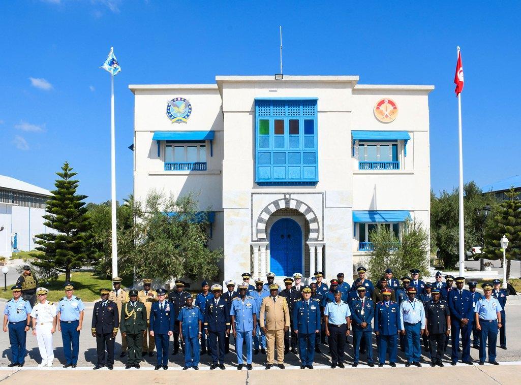 إفتتاح منتدى رؤساء أركان جيوش الطيران الإفريقية بتونس إفتتاح منتدى رؤساء أركان جيوش الطيران الإفريقية بتونس