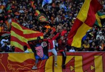 جماهير الترجي ترفع الصوت في رسالة دعمٍ قوية لفلسطين جماهير الترجي ترفع الصوت في رسالة دعمٍ قوية لفلسطين