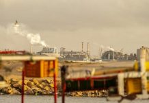 حالات اختناق بين طلاب ومدرسين إثر تسرب غاز في قابس حالات اختناق بين طلاب ومدرسين إثر تسرب غاز في قابس