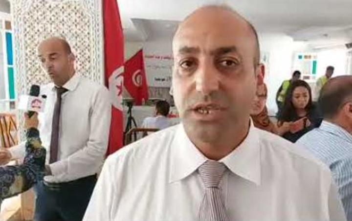 الامين العام لحزب مسار 25 جويلية يدعو رئيس الجمهورية للقيام باستفتاء شعبي حول قانون زجر وتجريم التطبيع مع الكيان الصهيوني الامين العام لحزب مسار 25 جويلية يدعو رئيس الجمهورية للقيام باستفتاء شعبي حول قانون زجر وتجريم التطبيع مع الكيان الصهيوني