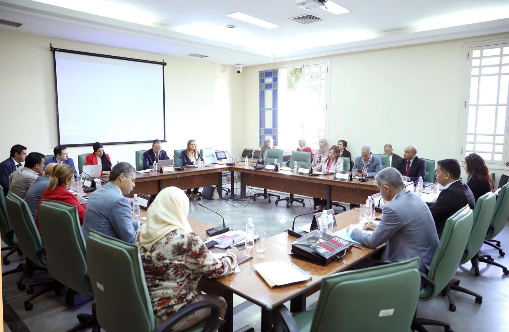 لجنة الصحة وشؤون المرأة والاسرة والشؤون الاجتماعية تستمع لوزير الشؤون الاجتماعية حول مشروع ميزانية الدولة للسنة القادمة لمهمة الوزارة