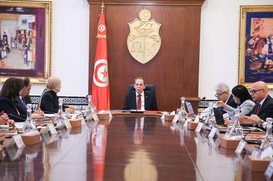 مجلس الوزراء يوافق على مشاريع أوامر لتطوير المشاريع العمومية في البنية التحتية