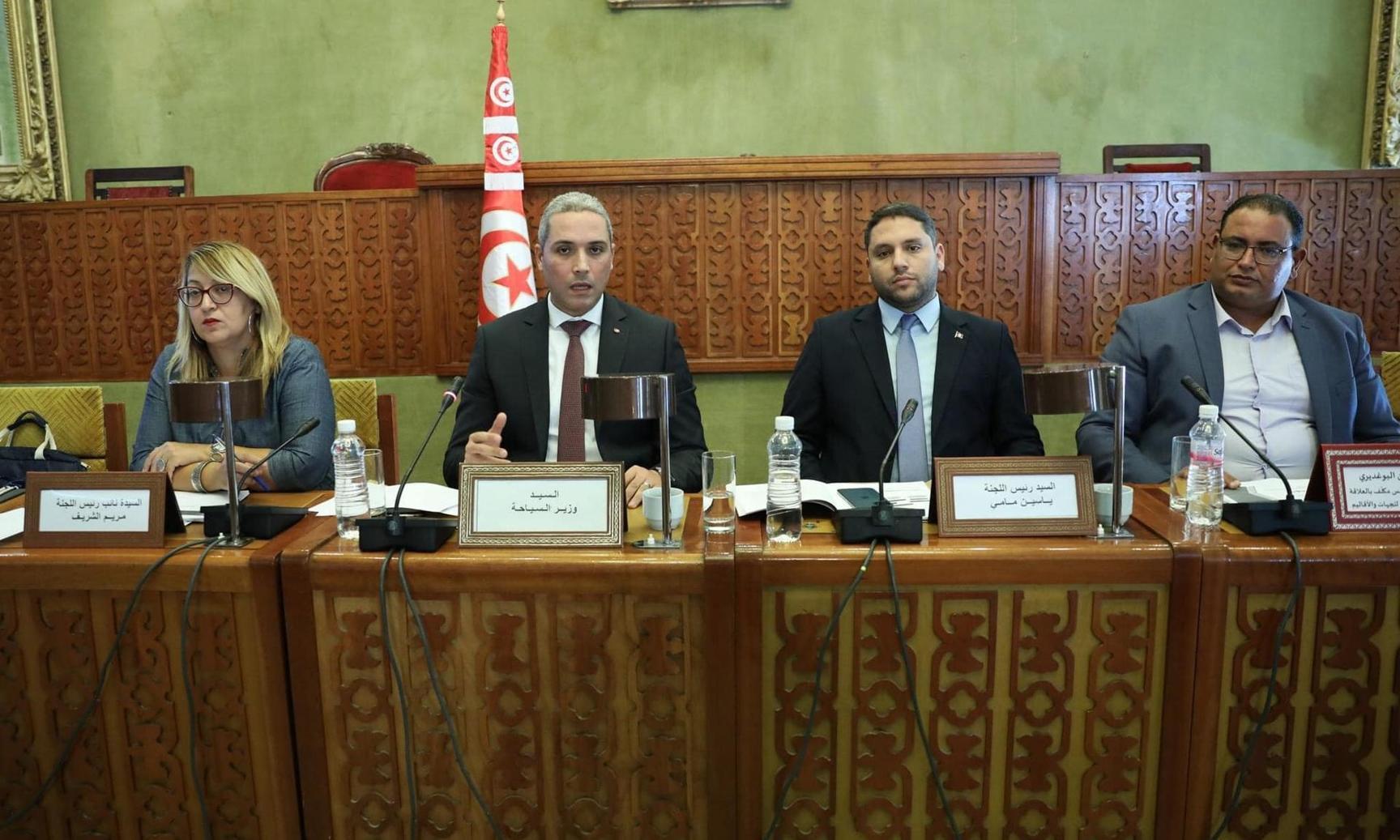 وزير السياحة يعتبر أن الميزانية المرصودة لوزارة السياحة ضعيفة وزير السياحة يعتبر أن الميزانية المرصودة لوزارة السياحة ضعيفة