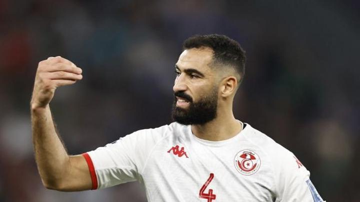 مرياح يُفاجئ زميله الجزائري توغاي برسالة