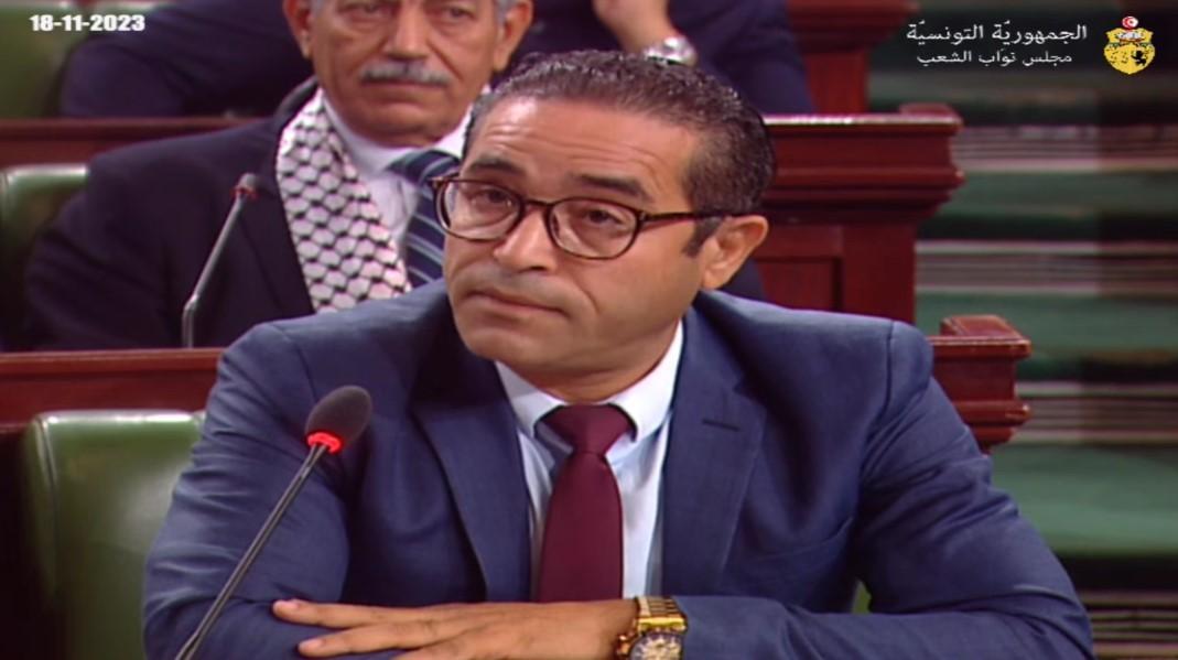 نواب ينتقدون غياب رئيس الحكومة عن جلسة مناقشة مشروع ميزانية الدولة ومشروع الميزان الاقتصادي ومشروع قانون المالية لسنة 2024 نواب ينتقدون غياب رئيس الحكومة عن جلسة مناقشة مشروع ميزانية الدولة ومشروع الميزان الاقتصادي ومشروع قانون المالية لسنة 2024
